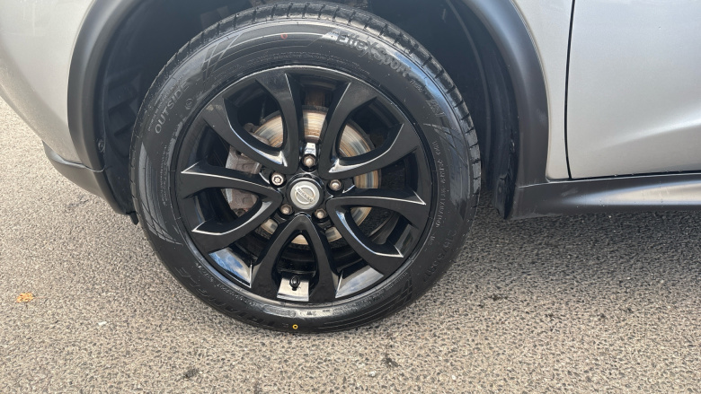 Nissan Juke 1.2 DiG-T Tekna 5dr Petrol Hatchback